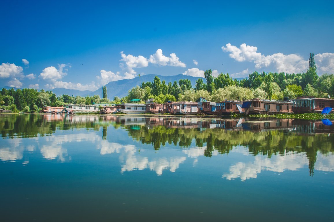6 Days / 5 Nights Kashmir Tour — Kashmir cab tour